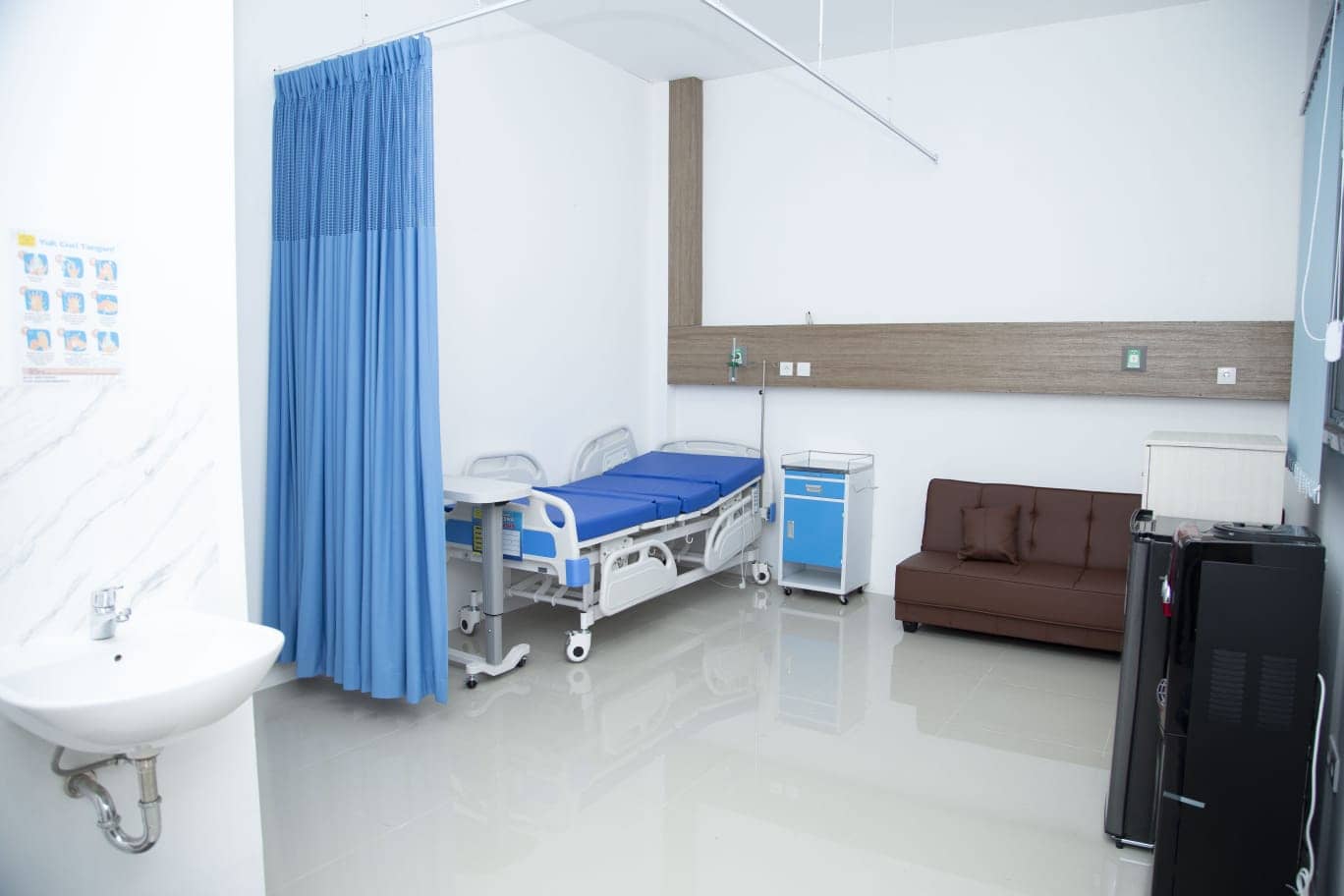Ruang perawatan Alma Medika